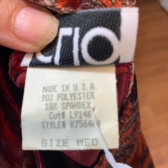 VINTAGE INSPIRED BLOUSE - Picture 5 of 6